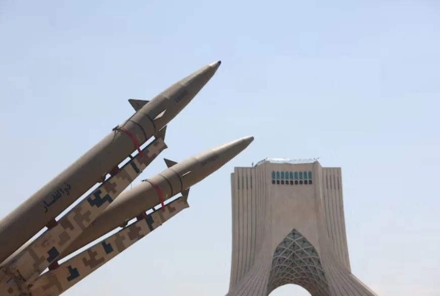 إيران تهدد باستهداف منشآت الطاقة الخليجية إذا تعرضت لهجمات أمريكية جديدة
