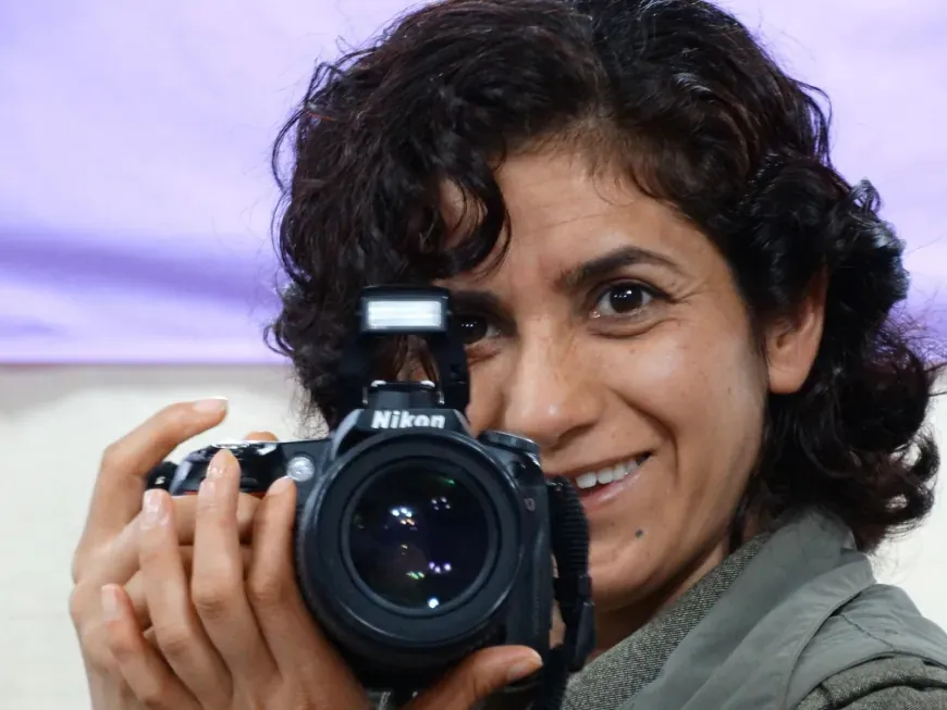 دنيز فرات.. بين جسارة المقاتلة وأمانة الصحفية