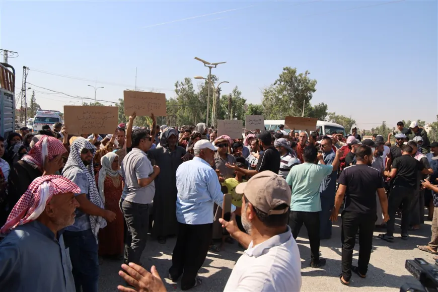 وقفة احتجاجية لمهجري سري كانيه للمطالبة بالتعويضات