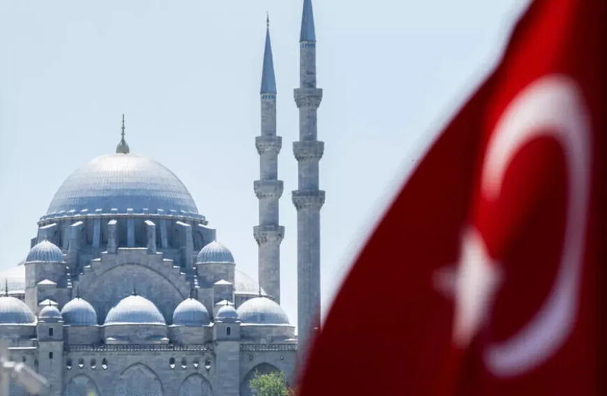 استطلاع: أردوغان يتراجع أمام أبرز مرشحي المعارضة في جولة رئاسية ثانية