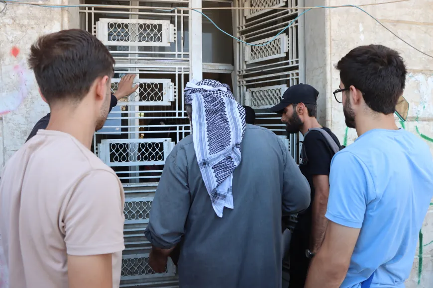 شكاوى من آلية استبدال العملة في قامشلو مطالب بتوفير العملة الجديدة