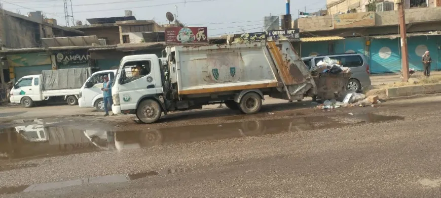 النفايات تحاصر الشوارع وقنوات تصريف المياه في مدينة جل آغا