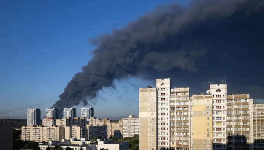 مقتل 37 شخصاً في ضربة روسية استهدفت مستودعاً قرب كييف