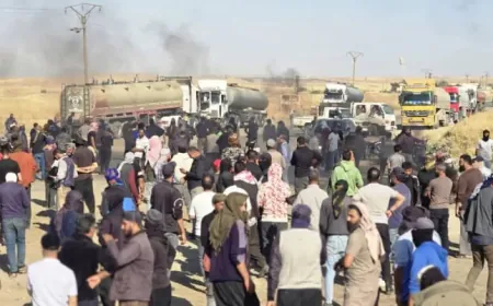 فض اعتصام عمال النفط وفتح طريق الصهاريج بعد وعود بإعادتهم للعمل