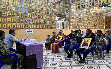 مظلوم عبدي يلتقي ذوي شهداء سجن كوباني ويؤكد محاسبة المسؤولين