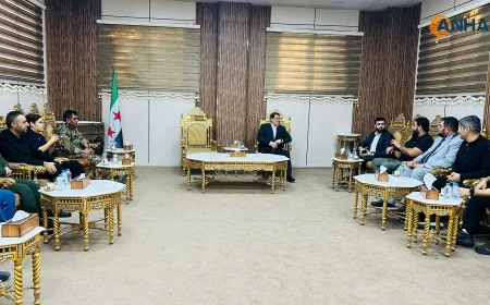 مظلوم عبدي يبحث مع قائد قوى الأمن الداخلي بحلب تعزيز الأمن في كوباني