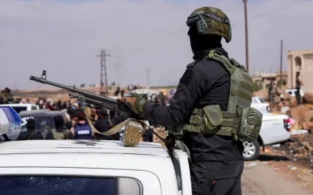 قوى الأمن الداخلي تداهم منازل بريف درعا وتعتقل 3 أشخاص