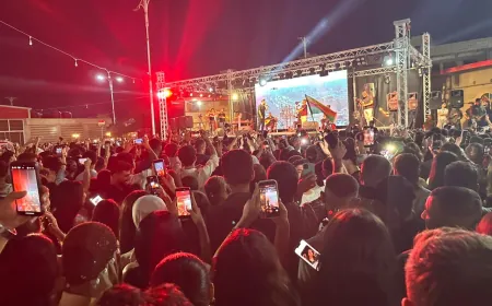 الفنان آزاد بدران يحيي حفلاً فنياً ضمن فعاليات مهرجان التسوق في قامشلو