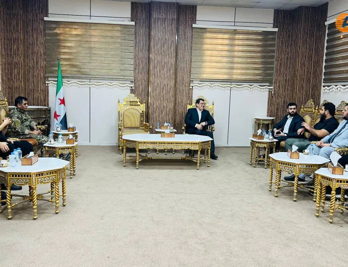 مظلوم عبدي يبحث مع قائد قوى الأمن الداخلي بحلب تعزيز الأمن في كوباني