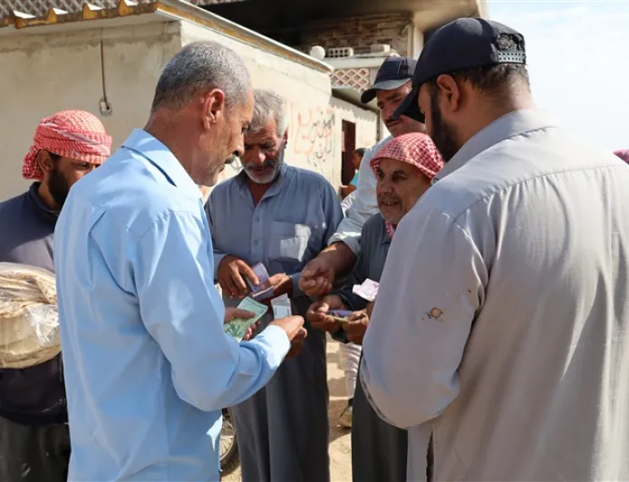 مبادرة إنسانية في تل تمر لمساعدة الأهالي على استبدال العملة لشراء الخبز