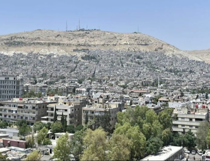 طقس خريفي معتدل وانخفاض في درجات الحرارة
