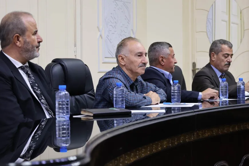 المكتب التنفيذي في الحسكة يعقد اجتماعه الأول لتعزيز التنسيق وتنظيم العمل الإداري