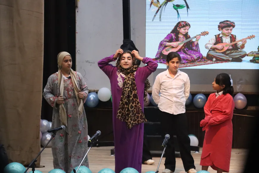 في مهرجان الطفل الحادي عشر.. مسرحية تطرح قضية التعليم باللغة الكردية