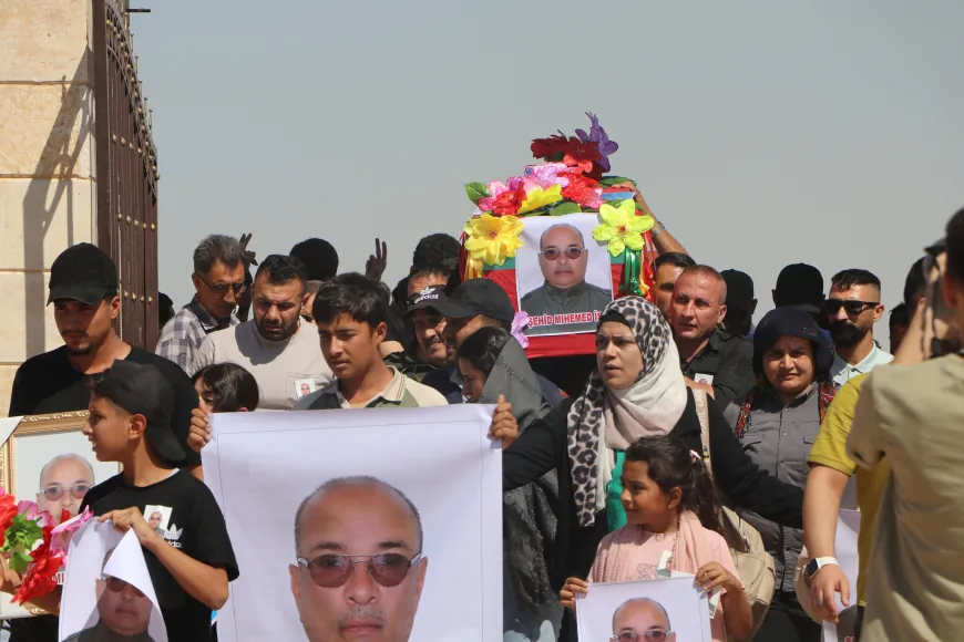 المئات في الحسكة يشيّعون جثمان الشهيد محمد عيسى