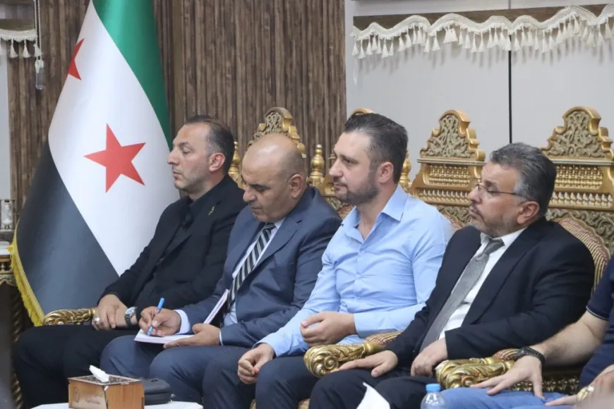 وفد من الداخلية السورية يزور كوباني لبحث الأمن وعودة المهجّرين