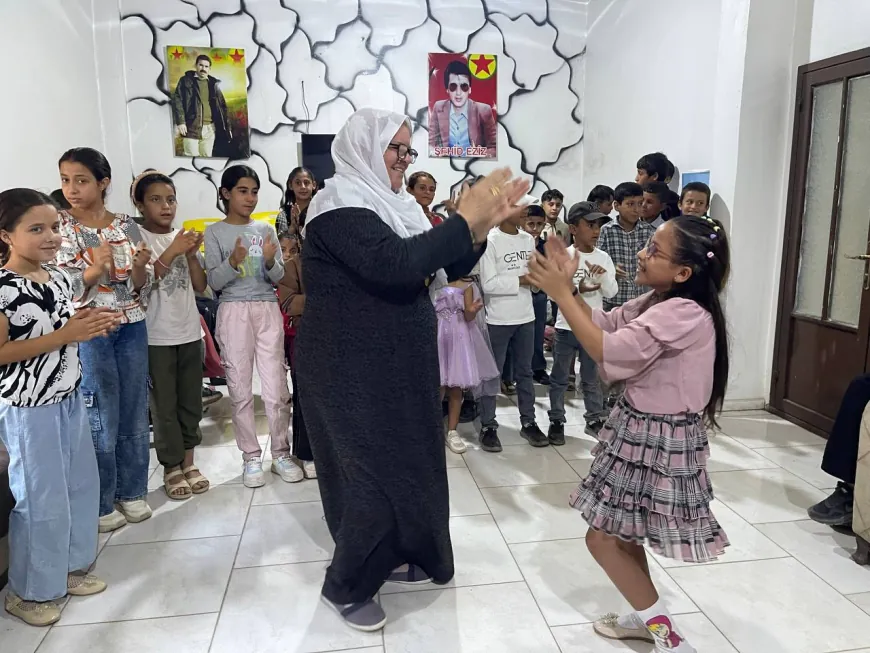 تأمين المستلزمات المدرسية لـ 118 طفلاً وطفلة من أبناء الشهداء