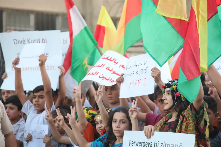 أهالي وطلبة الحسكة يطالبون بحقهم في التعلم باللغة الكردية