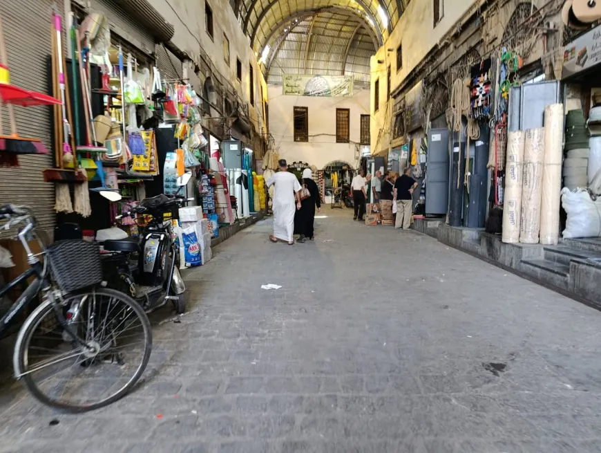 مخالفات تموينية بمبالغ ضخمة تثير انتقادات التجار والحكومة تبرر