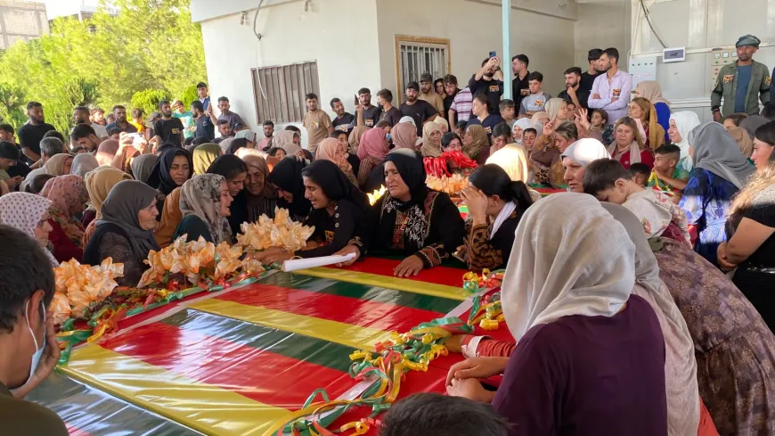 الآلاف يشيعون شهداء سجن كوباني