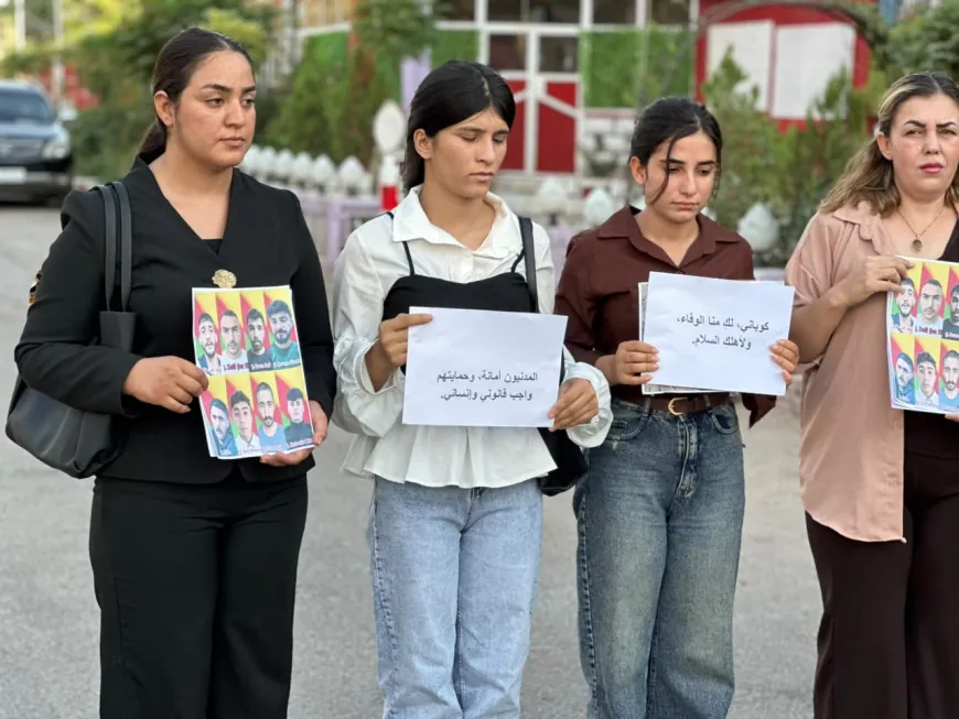 طلبة جامعة روج آفا يحتجون في قامشلو على الأحداث الأخيرة