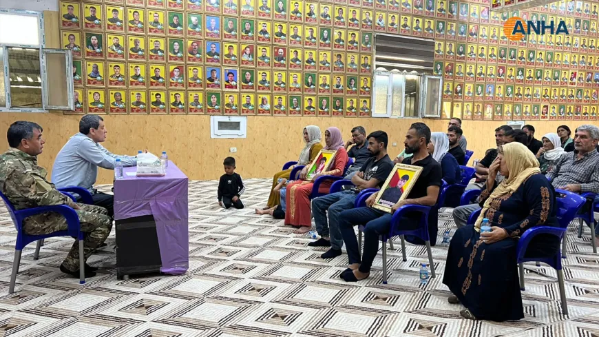 مظلوم عبدي يلتقي ذوي شهداء سجن كوباني ويؤكد على محاسبة المسؤولين
