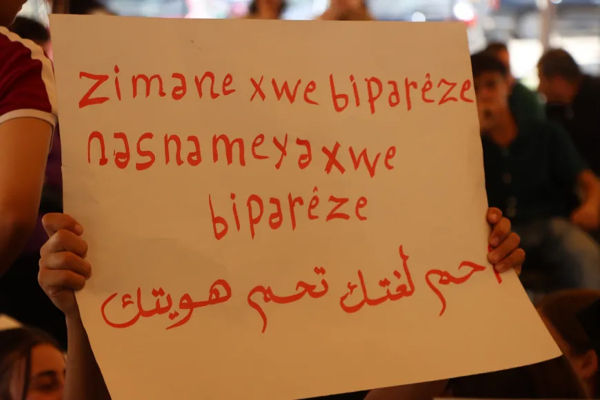طلبة قامشلو ينصبون خيمة اعتصام أمام مفوضية الأمم المتحدة