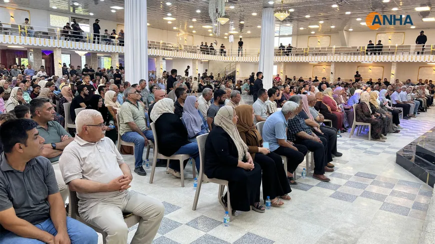 مظلوم عبدي يعقد اجتماعاً جماهيرياً في كوباني لبحث آخر التطورات والمستجدات في المنطقة