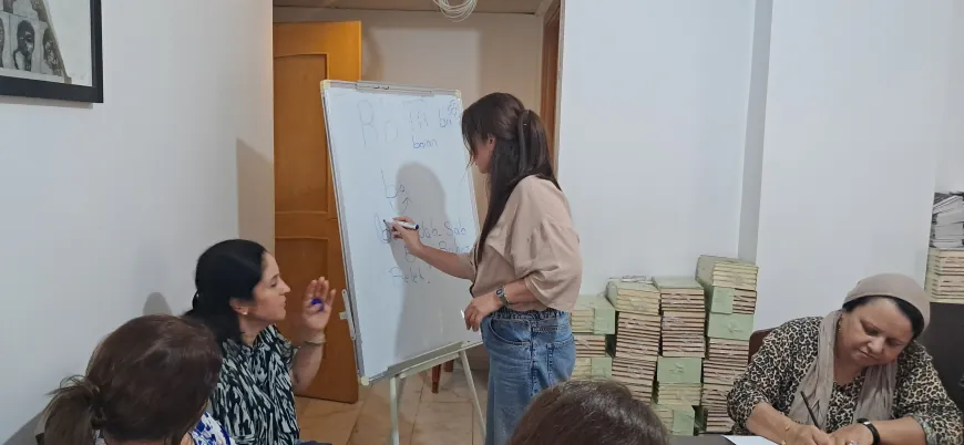دورة لتعليم القراءة والكتابة باللغة الكردية في لبنان