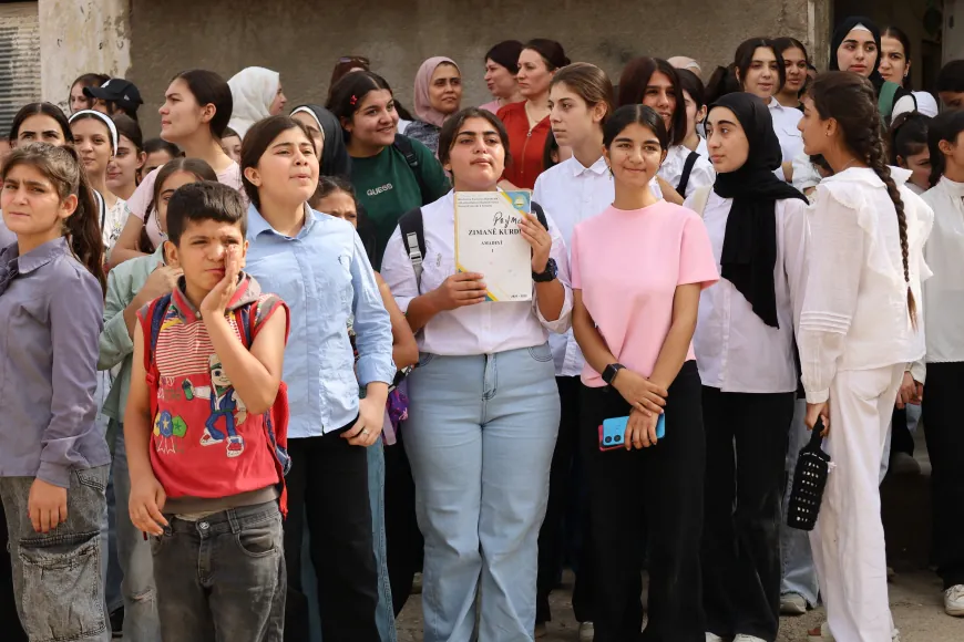 أكاديمية البحوث التربوية وطلبة قامشلو: حق التعليم باللغة الأم لا يُختزل بثلاث حصص
