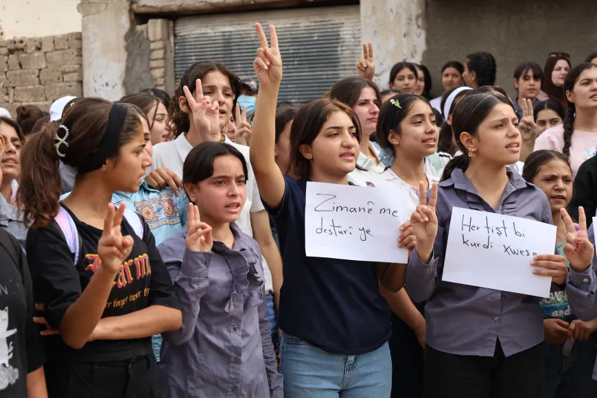 أكاديمية البحوث التربوية وطلبة قامشلو: حق التعليم باللغة الأم لا يُختزل بثلاث حصص