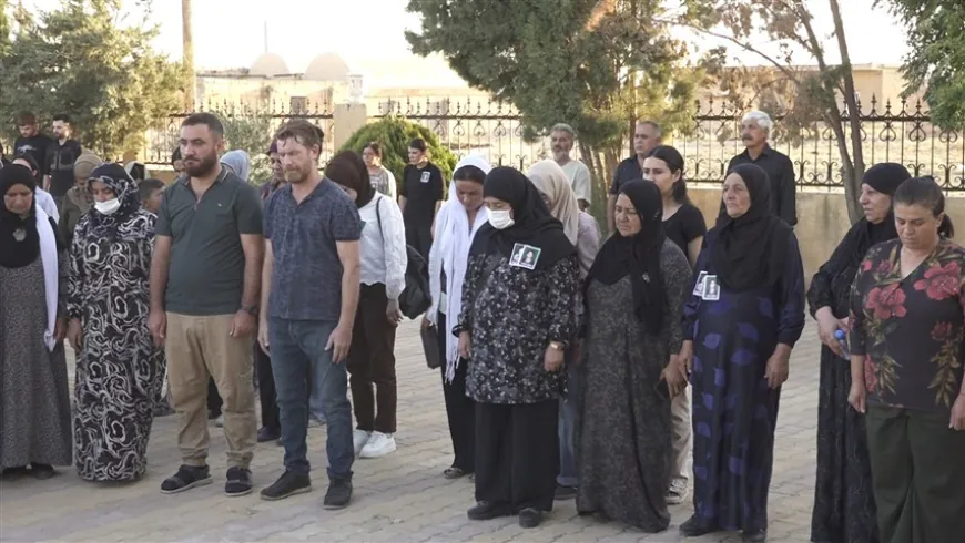 أهالي الحسكة يشيّعون جثماني الشهيدتين راما خليل وزينب جمعة