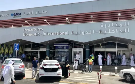 السعودية: 3 قتلى و36 مصاباً في استهداف مطاري أبها والملك خالد