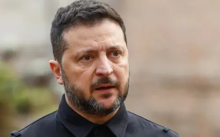 زيلينسكي يتهم روسيا بقصف منشآت للطاقة