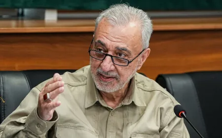 البرلمان الإيراني يمنح الثقة لمهرداد أخلاقي وزيراً للدفاع
