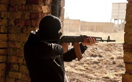 مقتل عنصر بوزارة الدفاع إثر هجوم مسلح في الباغوز