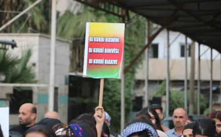 "يجب ضمان حقنا في التعليم باللغة الكردية دستورياً"