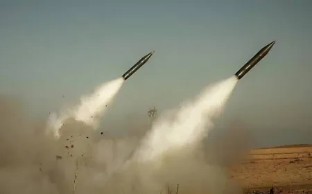 الحوثيون يقصفون مكة والمدينة المنورة بصاروخين