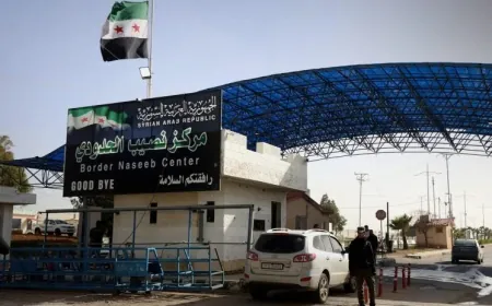 استئناف حركة المسافرين والشاحنات عبر معبر نصيب الحدودي مع الأردن