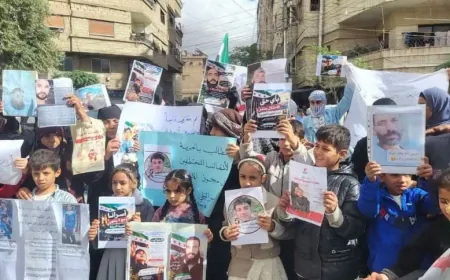 حاجز إسرائيلي في ريف القنيطرة واحتجاجات شعبية في دمشق وريفها تنديداً