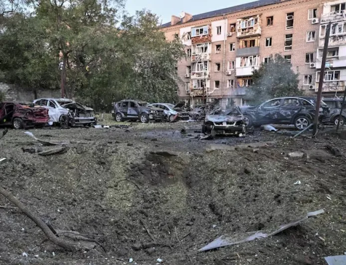 مقتل 12 شخصاً في هجوم روسي على زابوريجيا الأوكرانية