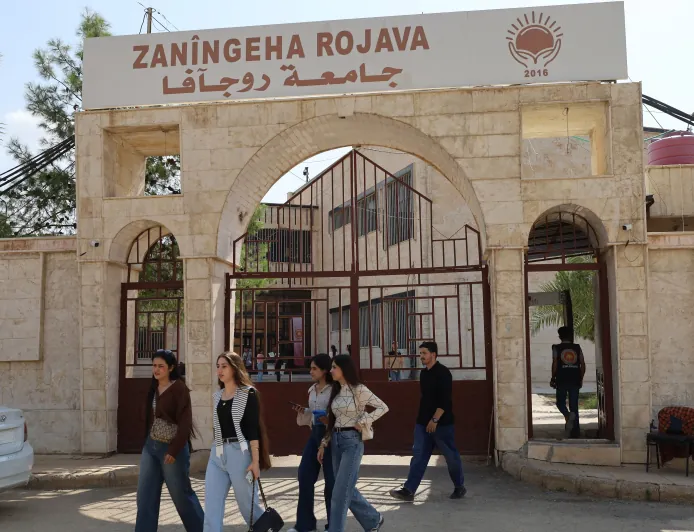 لليوم التاسع.. إقبال على التسجيل في المفاضلة العامة بجامعة روج آفا