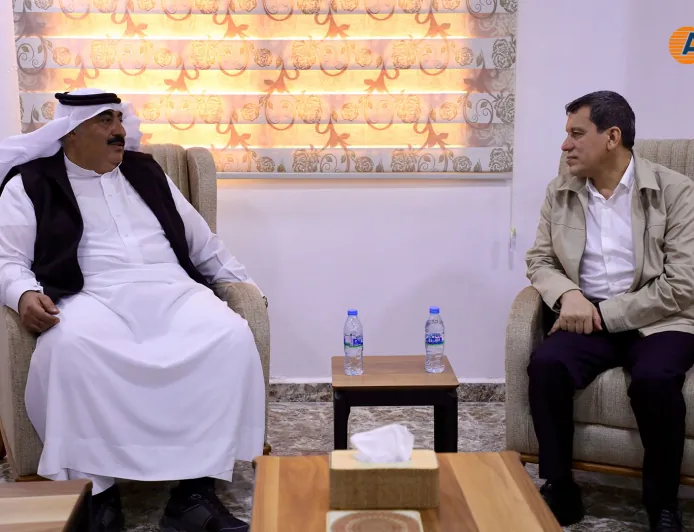 مظلوم عبدي والشيخ مانع حميدي الهادي يؤكدان أهمية تعزيز السلم الأهلي