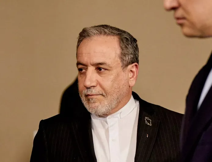 عراقجي عن اجتماع طهران الرباعي: أمن المنطقة مسؤولية دولها ولا مكان للتدخلات الخا...