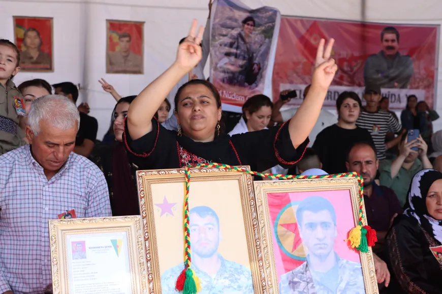 من عزاء 19 شهيداً.. دعوات لتوحيد الصفوف والتمسك بحقوق الشعب الكردي