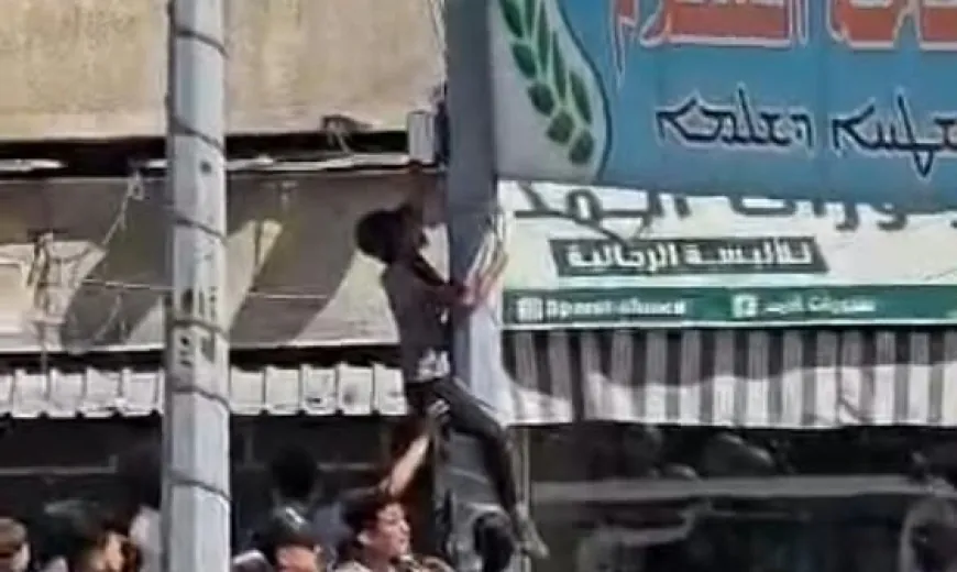 أعمال شغب في ساحة السلام بمدينة الحسكة قبيل فعالية رفع علم سوريا