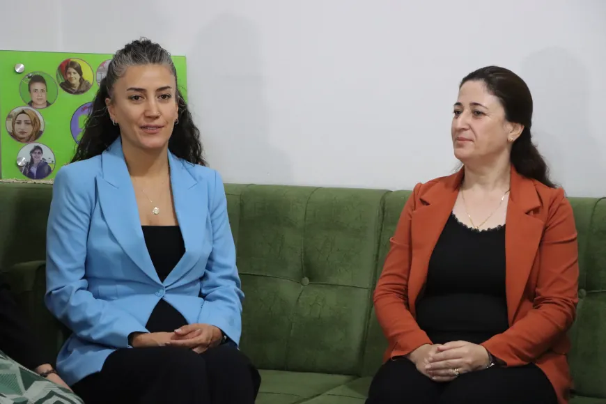 وفد شمال كردستان يزور مؤسسات المرأة في قامشلو