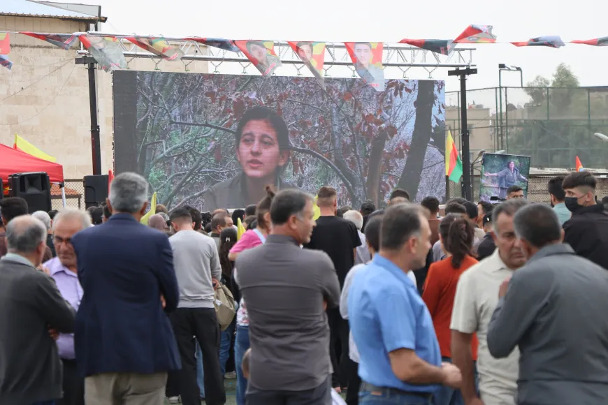 بالصور والفيديو.. مراسم استذكار 26 شهيداً وشهيدة من حركة حرية كردستان