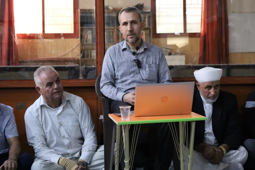 اجتماع لأئمة المساجد والخطباء في مدينة قامشلو