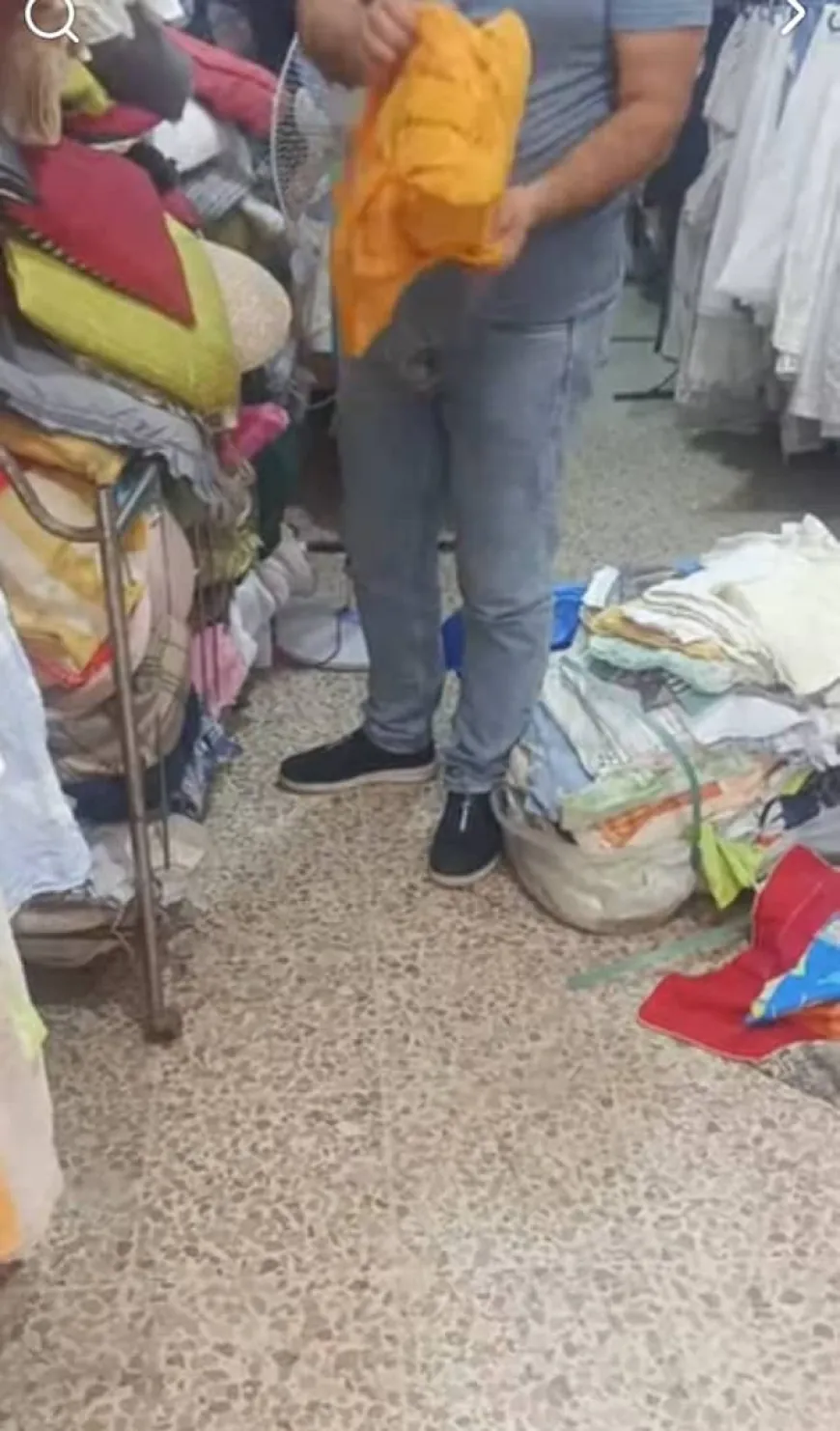 البالة في سوريا.. ملاذ للأسر من غلاء الملابس وسط تراجع القدرة الشرائية