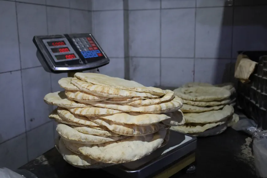 تقليص الطحين وغياب المازوت المدعوم يفاقمان أزمة الخبز في الجزيرة